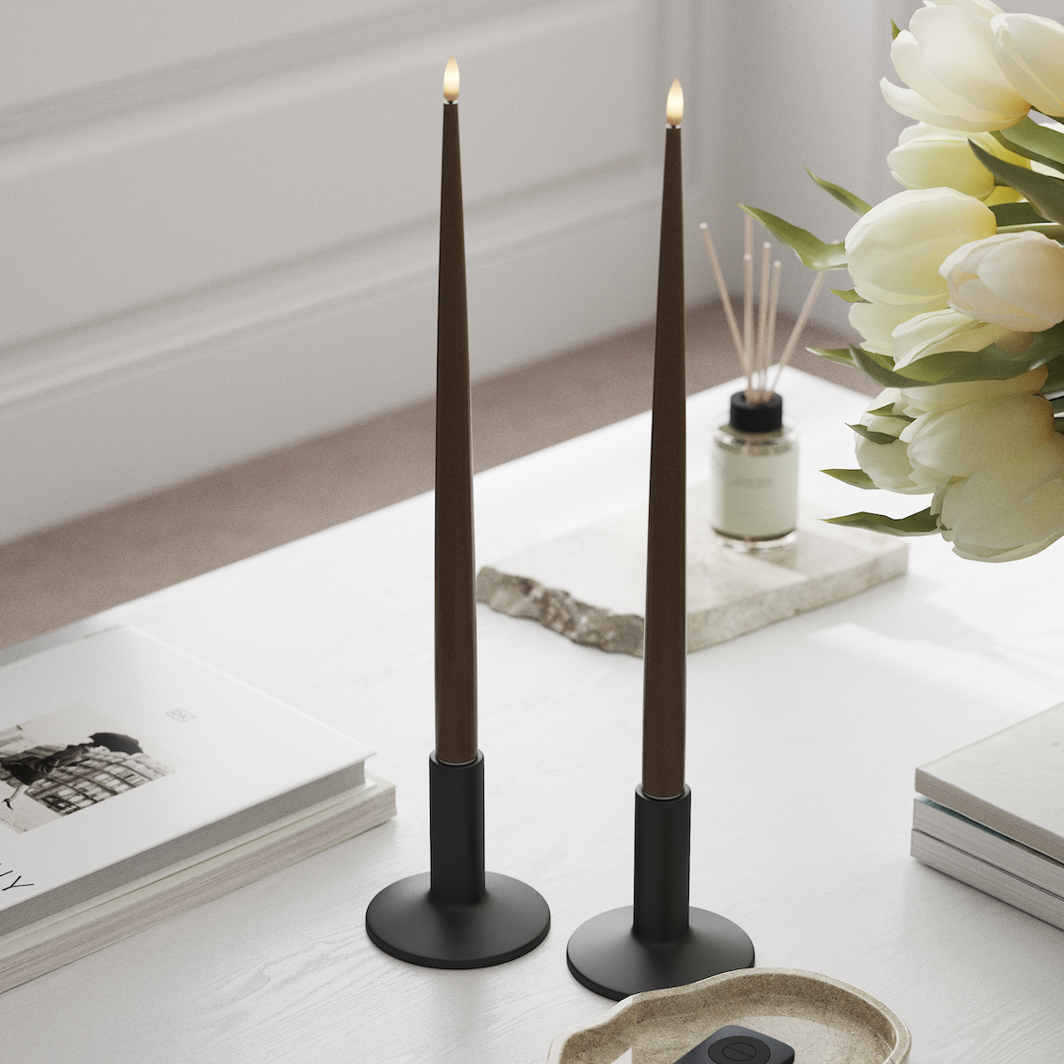 Deluxe Homeart LED světlo na svíčku s lakem, 2 ks 38 cm Karamelová LED světlo na svíčku 1