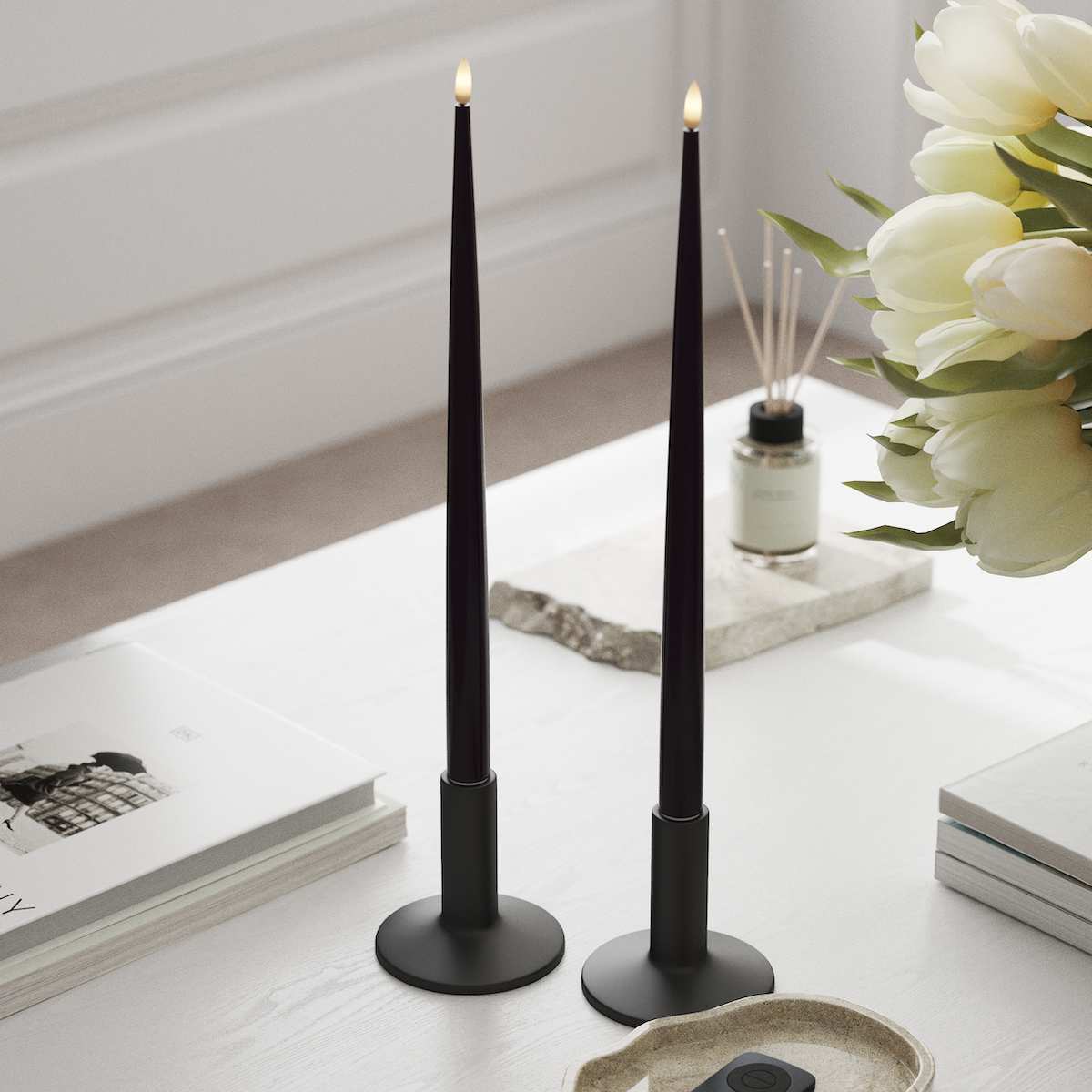 Deluxe Homeart LEDs Vela afilada com Laca, 2 peças 38 cm Roxo escuro LEDs Vela afilada 1