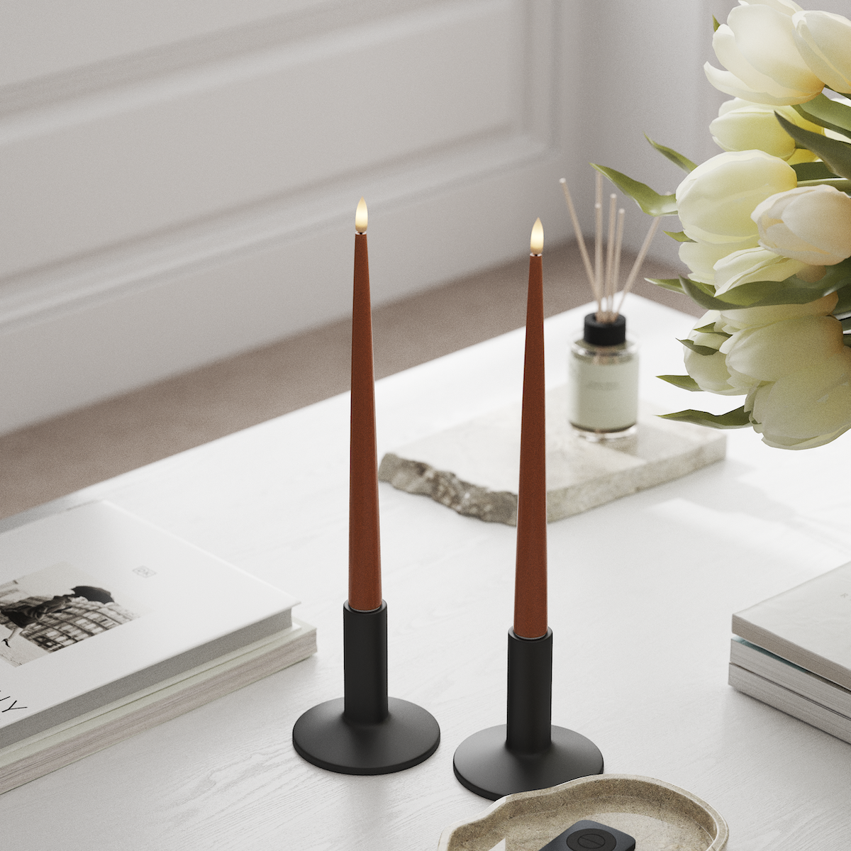 Deluxe Homeart LED světlo na svíčku s lakem, 2 kusy 28 cm Oranžová LED světlo na svíčku 1