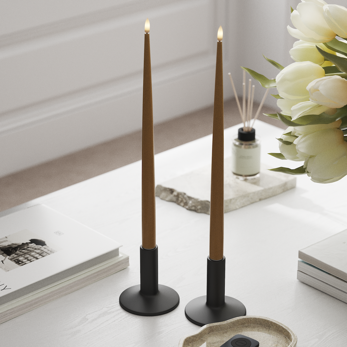 Deluxe Homeart LED světlo na svíčku s lakem, 2 ks 38 cm Kariová LED světlo na svíčku 1